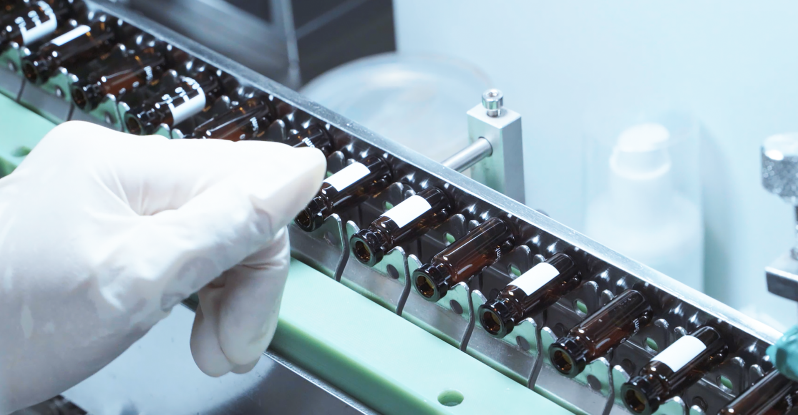 100k cleanroom-vial-septa-manufacturing-Nokelab